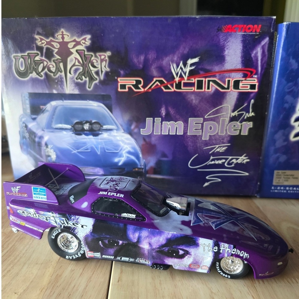 Action Jim Epler WWF Undertaker 2000 Pontiac Funny Car 1:24 Diecast 1/7500